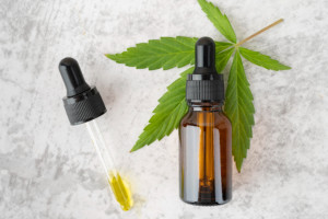 cannabis oil on bottle - featured image