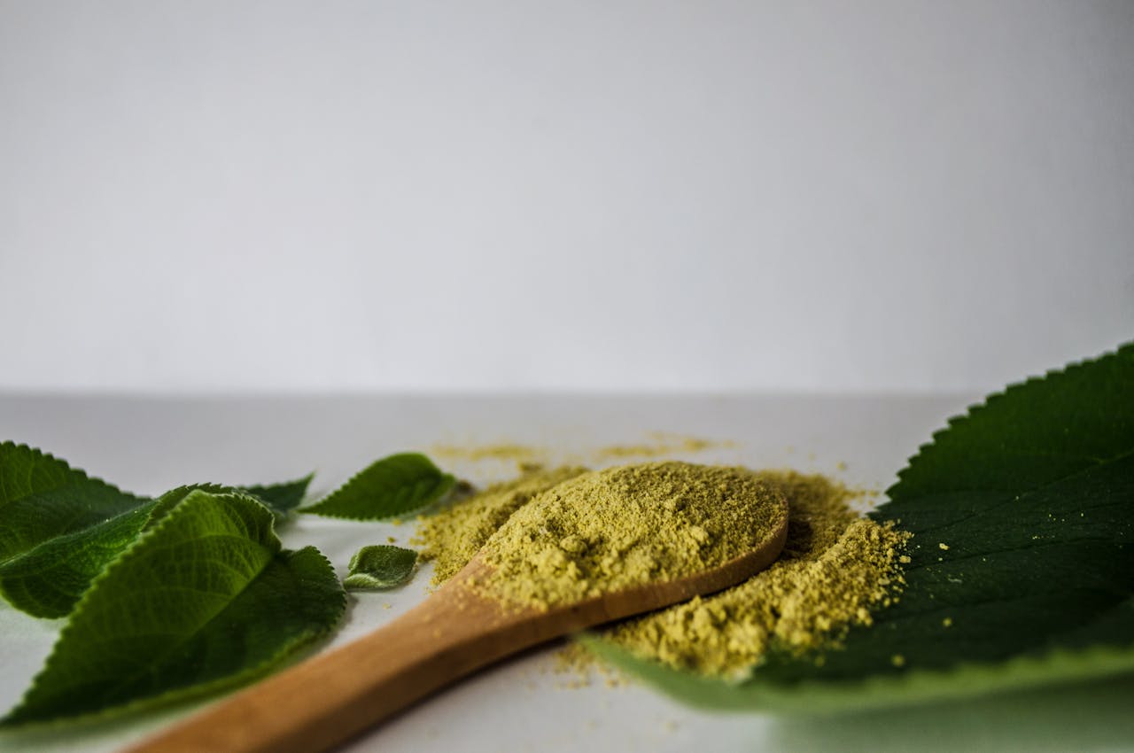 kratom powder- featured image